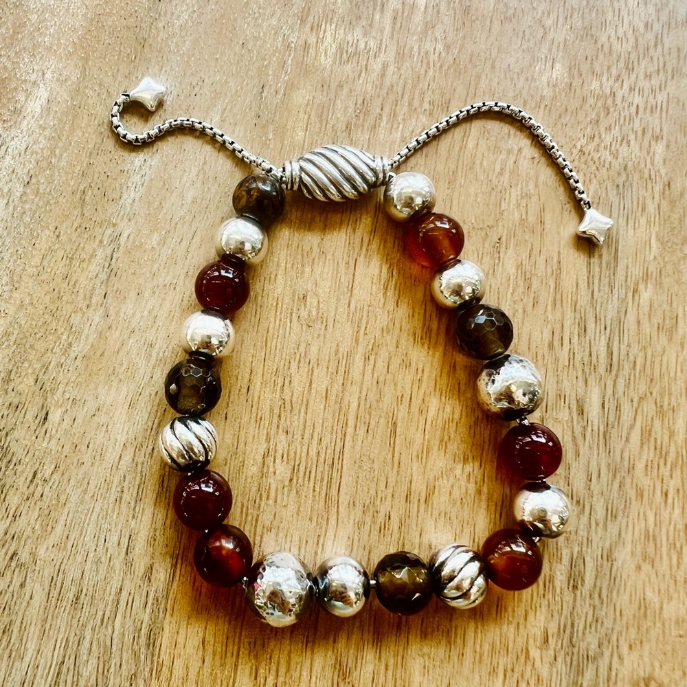 David Yurman silver bead bracelet. It’s authentic.